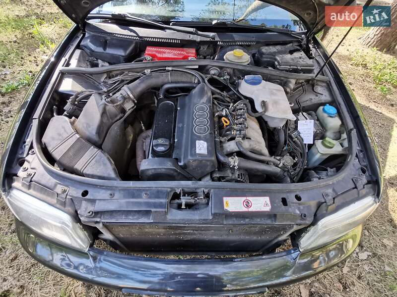 Седан Audi A4 1996 в Киеве