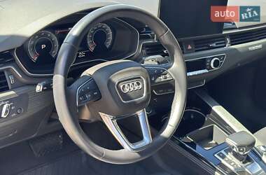 Седан Audi A4 2020 в 