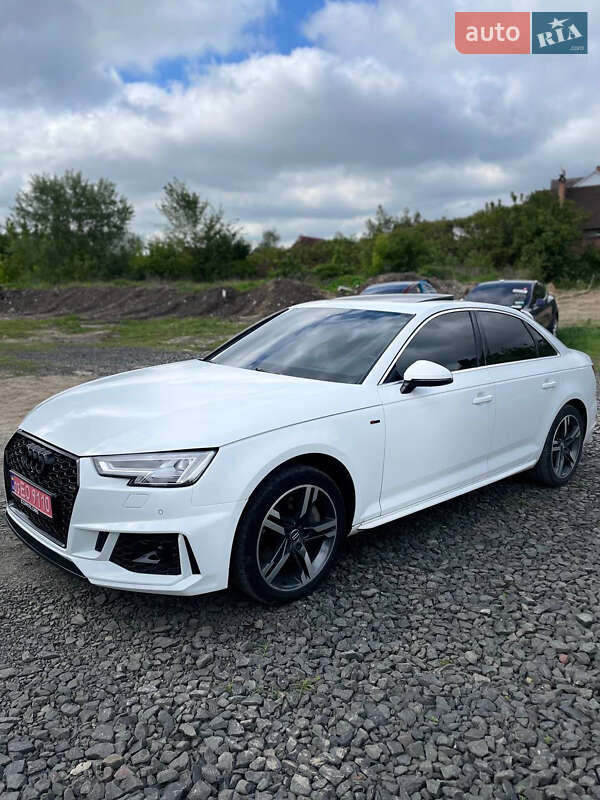Седан Audi A4 2017 в 