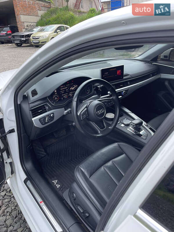 Седан Audi A4 2017 в Луцке