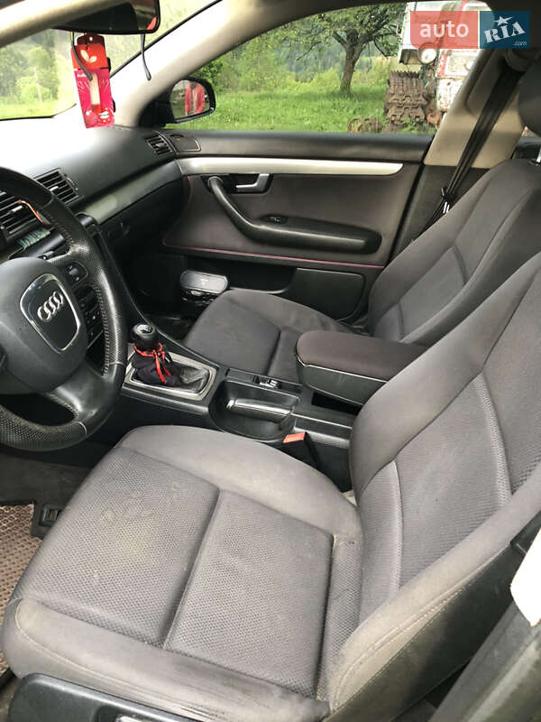 Седан Audi A4 2002 в Яремче