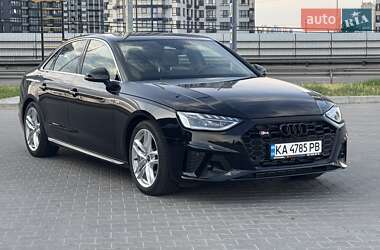 Седан Audi A4 2023 в 