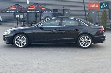 Седан Audi A4 2023 в 