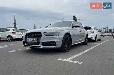 Седан Audi A4 2014 в Львові