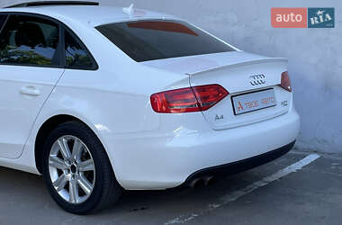 Седан Audi A4 2009 в 