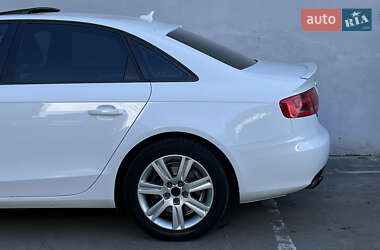Седан Audi A4 2009 в 