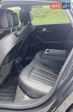 Седан Audi A4 2020 в 