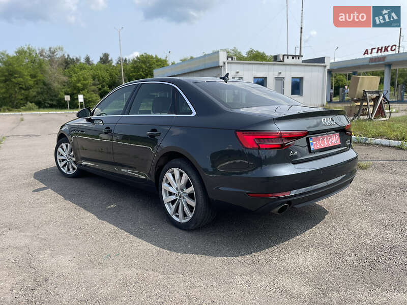 Седан Audi A4 2017 в Ровно