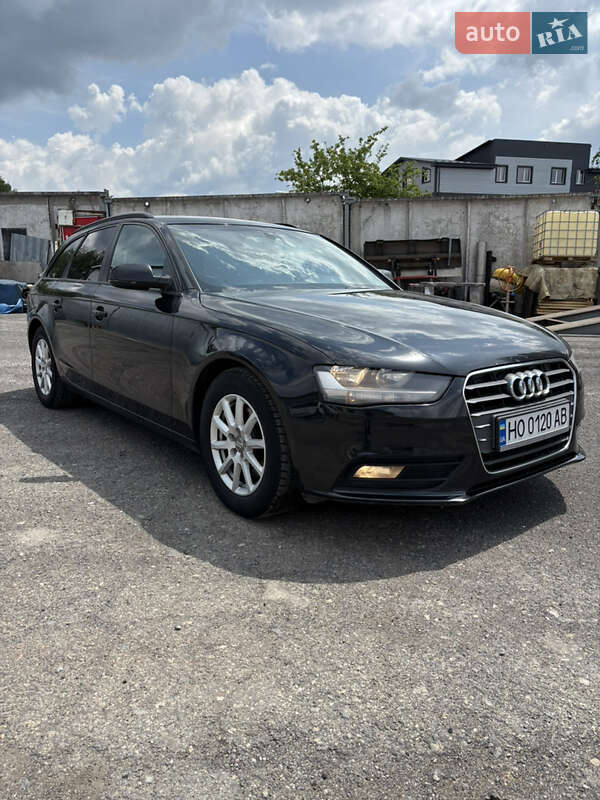 Універсал Audi A4 2012 в Тернополі