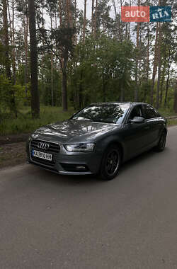 Седан Audi A4 2014 в Києві фото Седан Audi A4 2014 в Києві