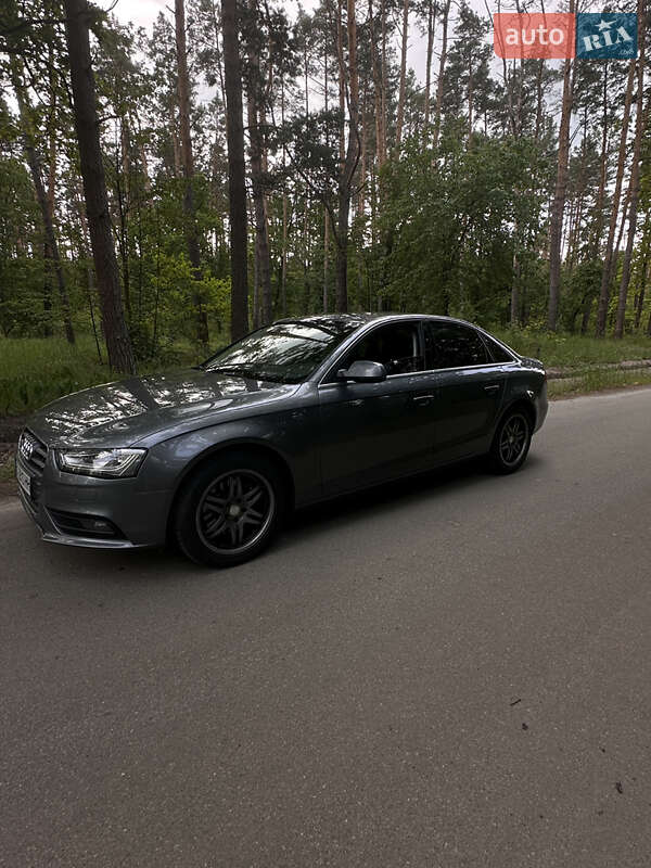 Седан Audi A4 2014 в Києві фото 3 Седан Audi A4 2014 в Києві