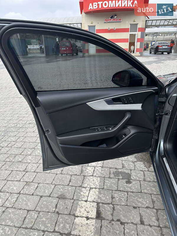 Седан Audi A4 2016 в Тернополе