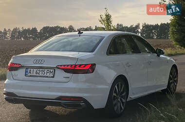 Седан Audi A4 2021 в 