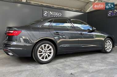 Седан Audi A4 2021 в 