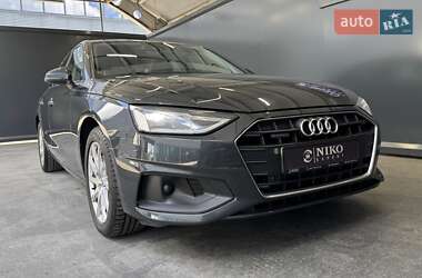 Седан Audi A4 2021 в 