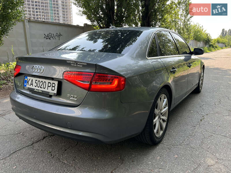 Седан Audi A4 2012 в Києві