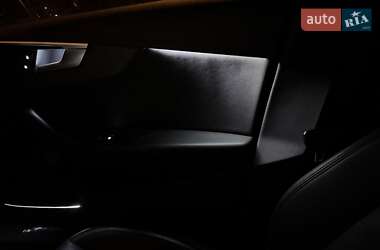 Седан Audi A4 2016 в 