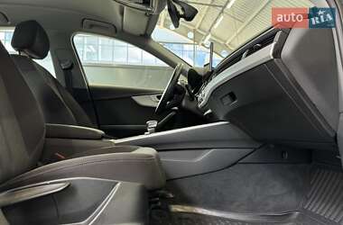 Седан Audi A4 2021 в 