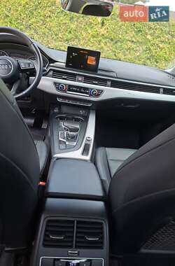 Седан Audi A4 2016 в 