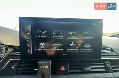 Седан Audi A4 2022 в 