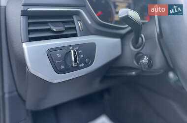 Седан Audi A4 2016 в 