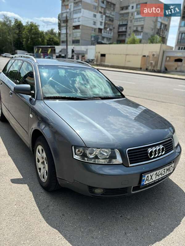 Универсал Audi A4 2002 в 