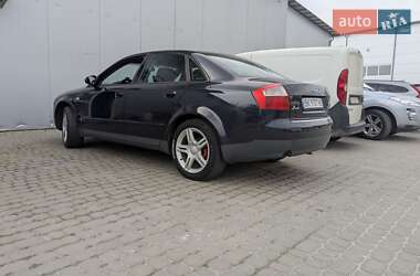 Седан Audi A4 2001 в 