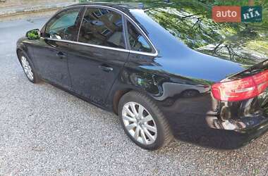 Седан Audi A4 2012 в 