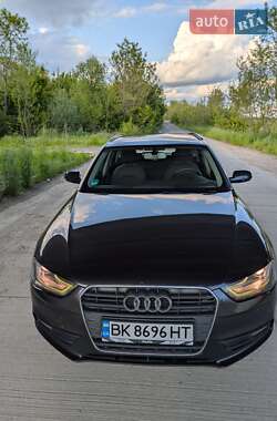 Универсал Audi A4 2012 в 