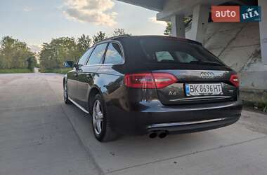 Универсал Audi A4 2012 в 