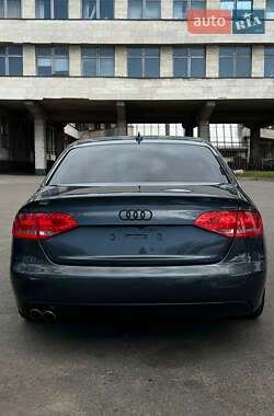Седан Audi A4 2010 в 