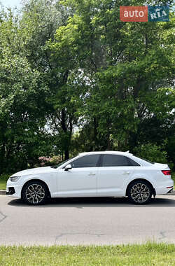 Седан Audi A4 2017 в 