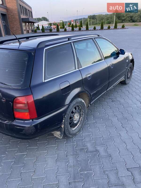Універсал Audi A4 1997 в Чернівцях