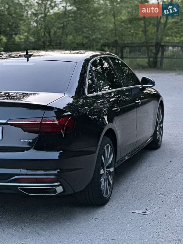 Седан Audi A4 2020 в Харькове