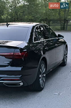 Седан Audi A4 2020 в 