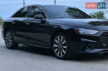Седан Audi A4 2020 в 