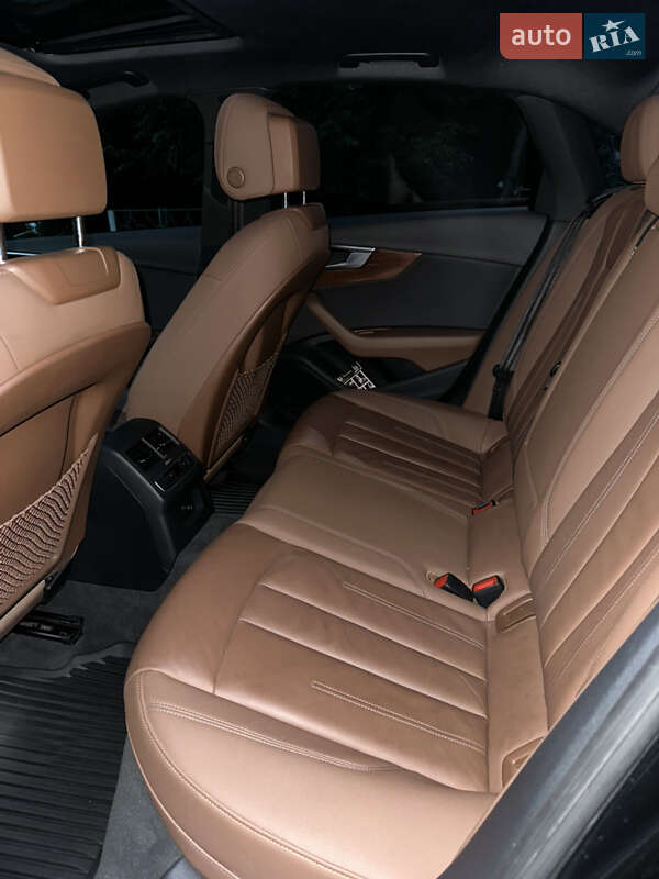 Седан Audi A4 2020 в Харькове