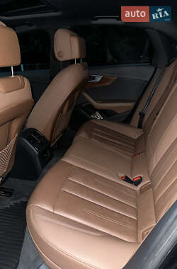 Седан Audi A4 2020 в 