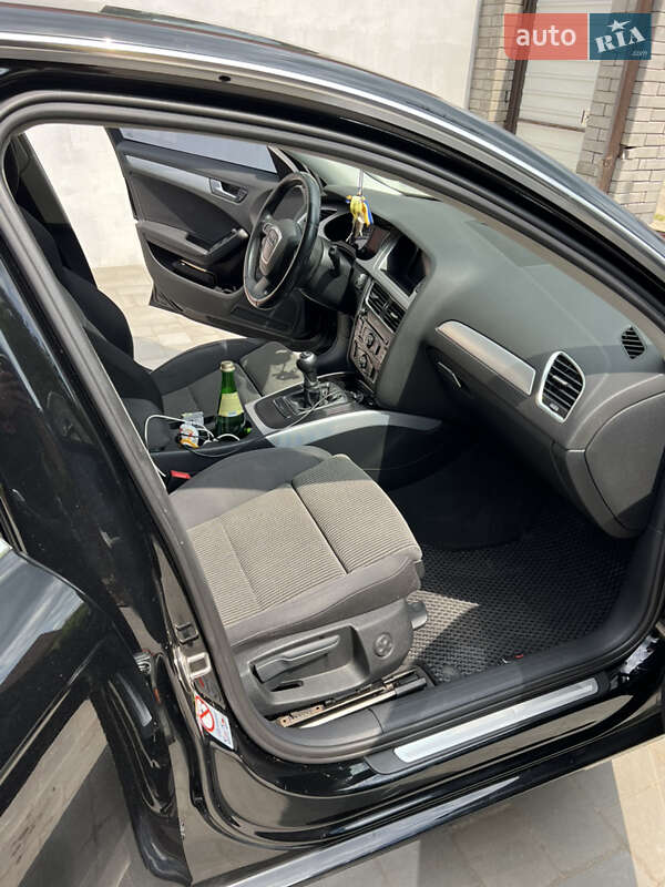 Седан Audi A4 2008 в Киеве