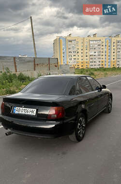 Седан Audi A4 1997 в 