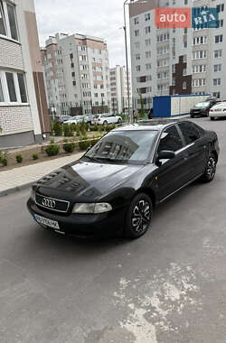Седан Audi A4 1997 в 