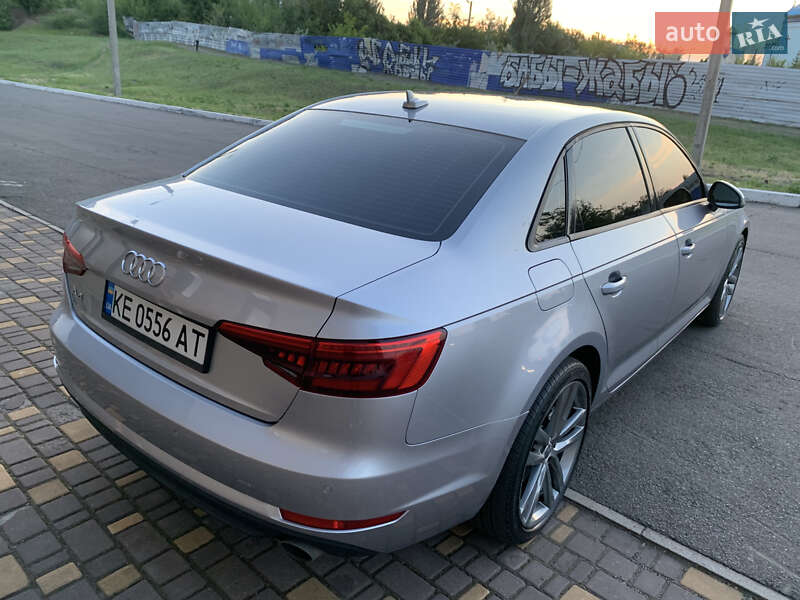 Седан Audi A4 2015 в Кривому Розі