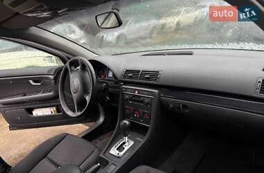 Седан Audi A4 2004 в 