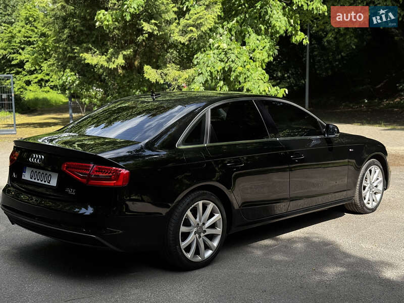 Седан Audi A4 2013 в Львове
