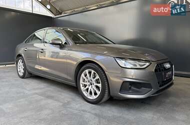 Седан Audi A4 2021 в 