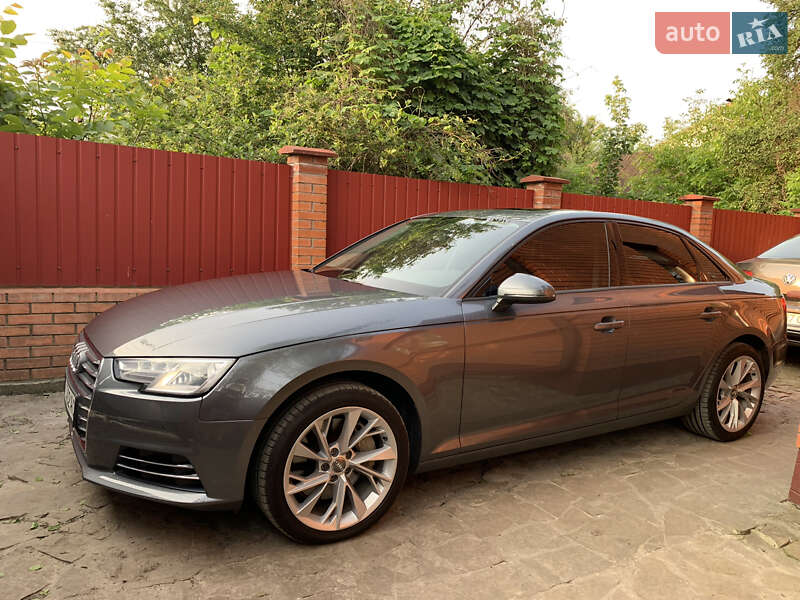 Седан Audi A4 2016 в 