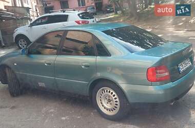 Седан Audi A4 1999 в 