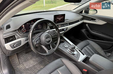 Седан Audi A4 2016 в 