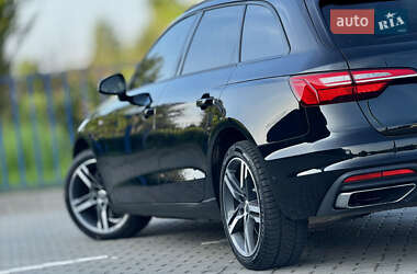 Универсал Audi A4 2020 в 