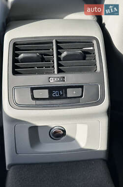 Седан Audi A4 2021 в 